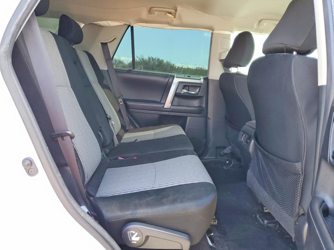 Toyota 4Runner Sr5