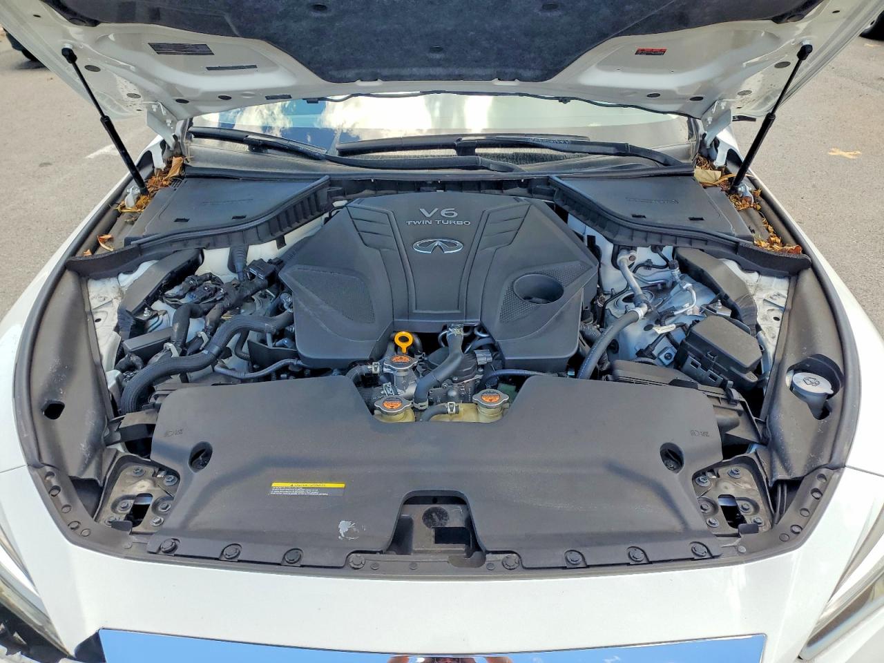 INFINITI Q50 Luxe
