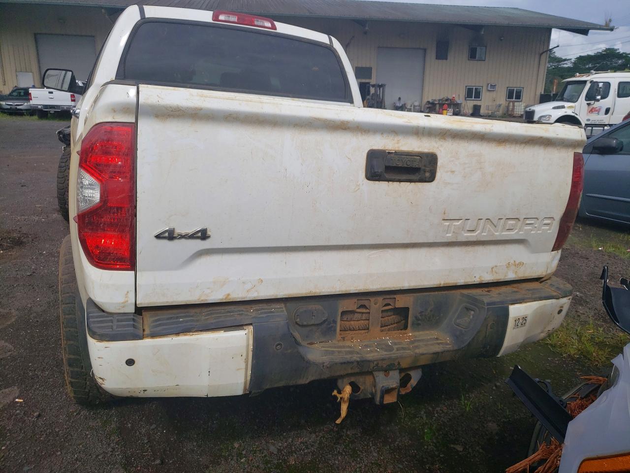 Toyota Tundra Crewmax Platinum