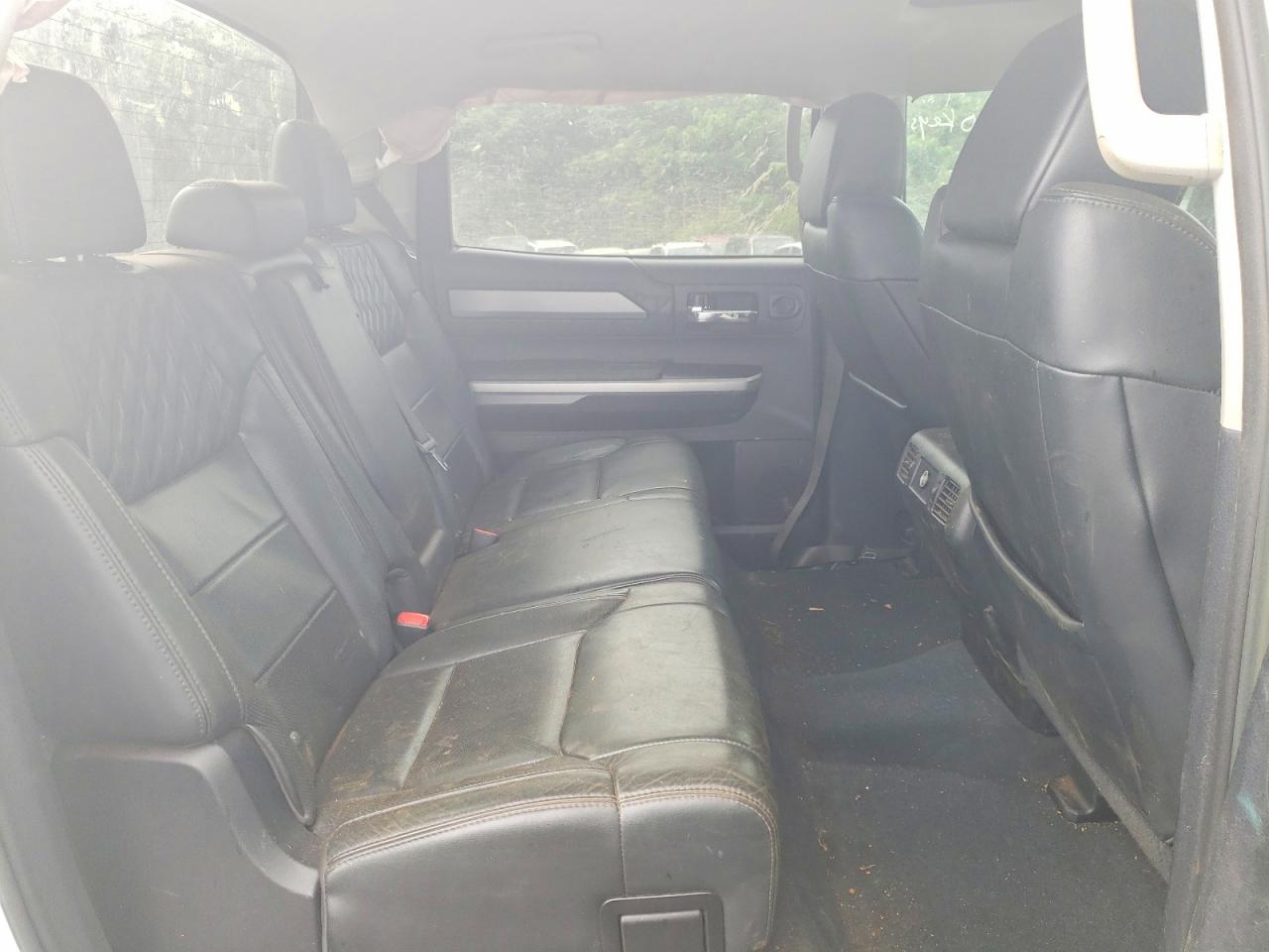 Toyota Tundra Crewmax Platinum