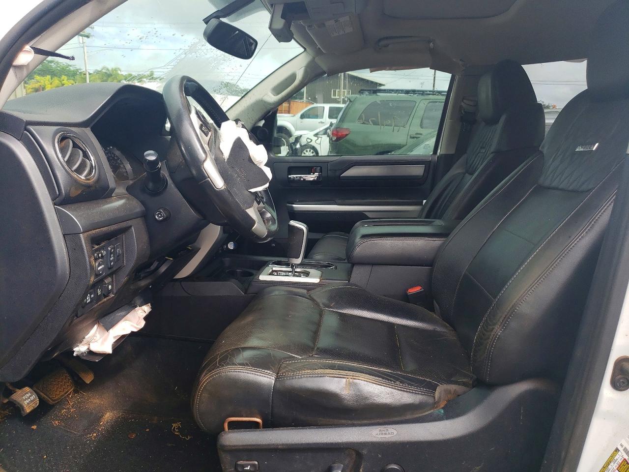 Toyota Tundra Crewmax Platinum
