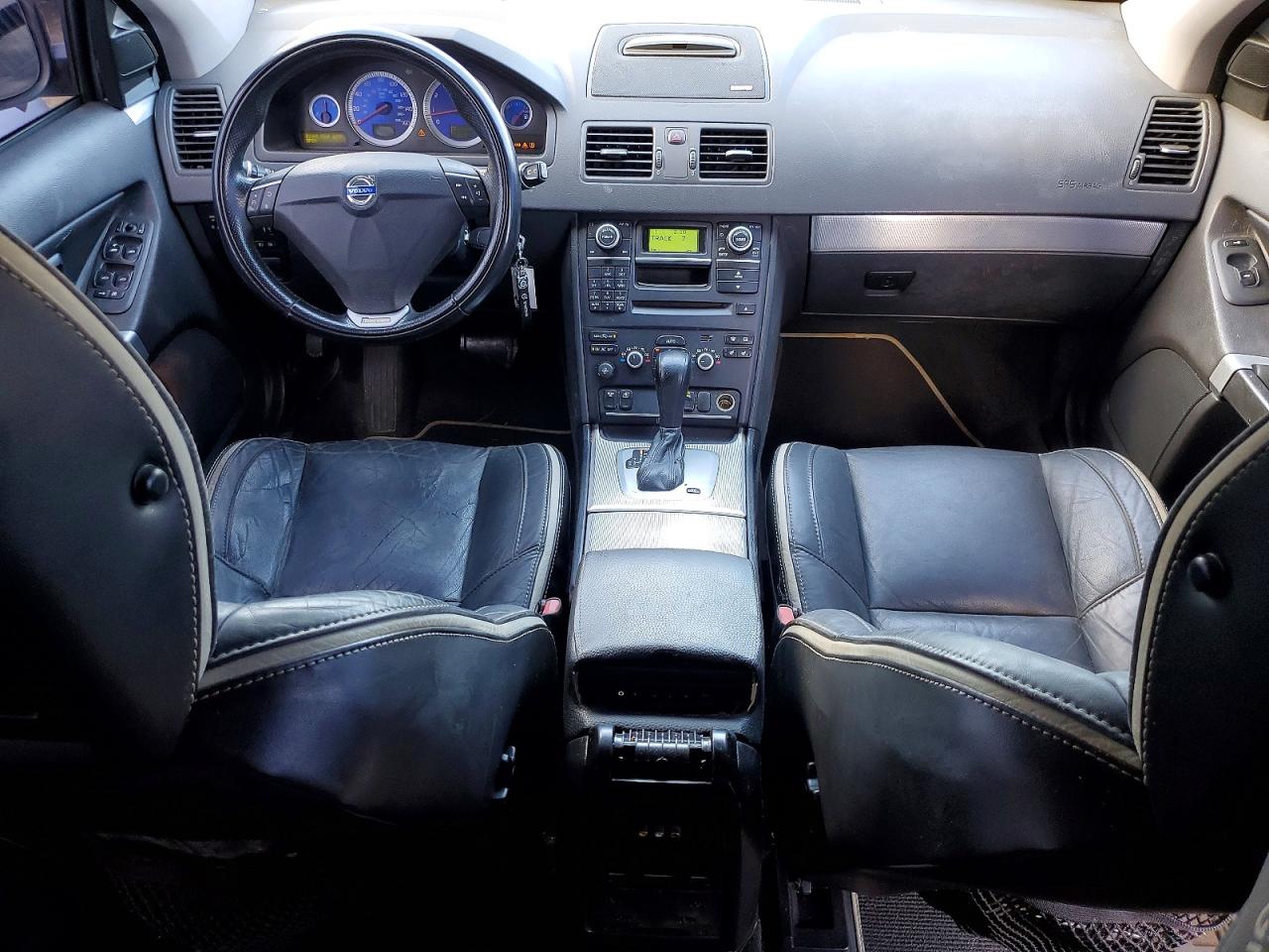 Volvo XC90 R Design