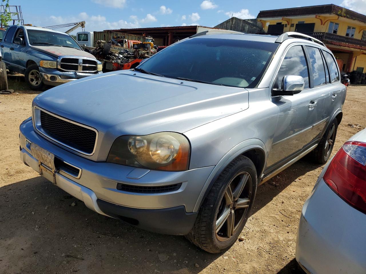 Salvage Volvo XC90 Image