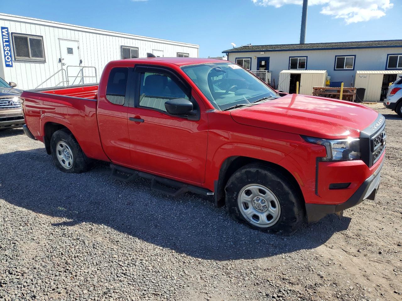 Nissan Frontier S