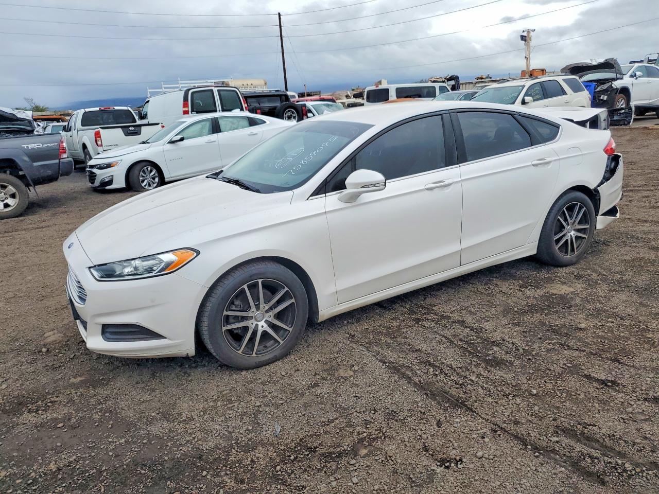 Salvage Ford Fusion Image
