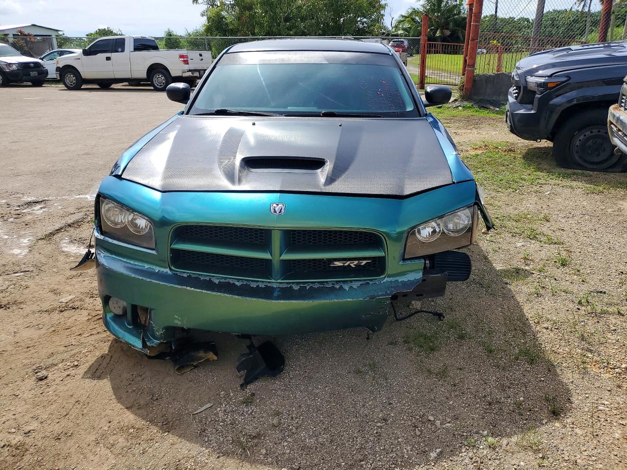 Dodge Charger Srt-8