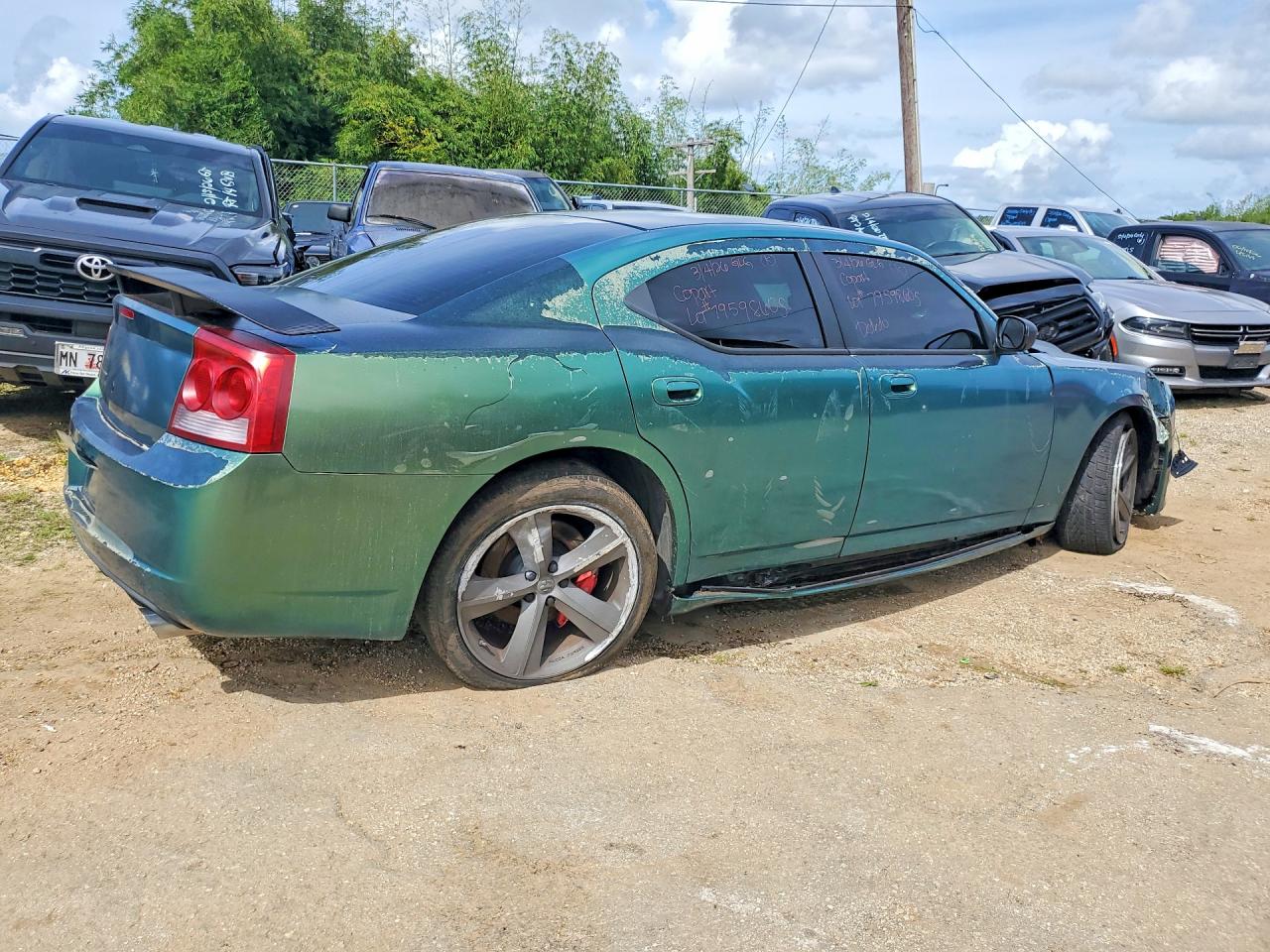 Dodge Charger Srt-8