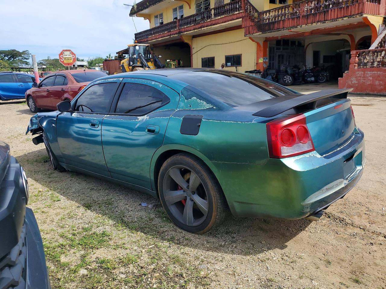Dodge Charger Srt-8