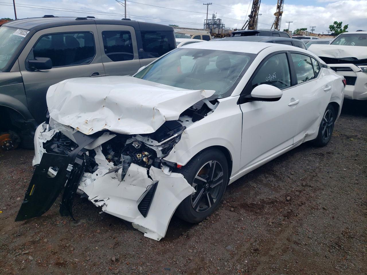 Salvage Nissan Sentra Image