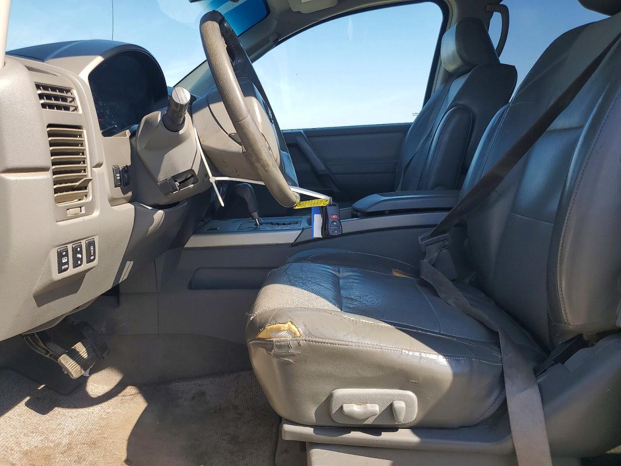 Nissan Titan Xe