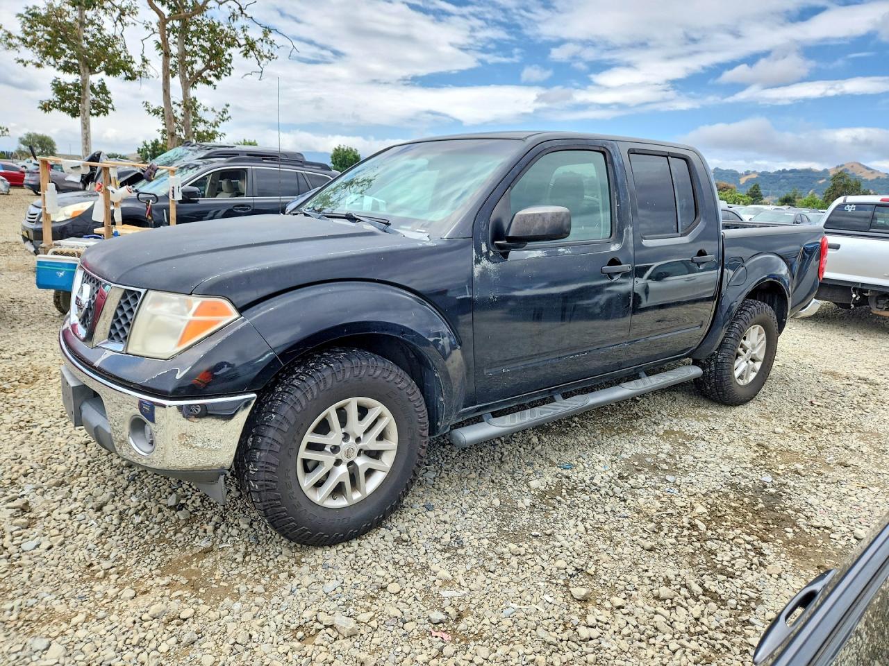 Salvage Nissan Frontier Image