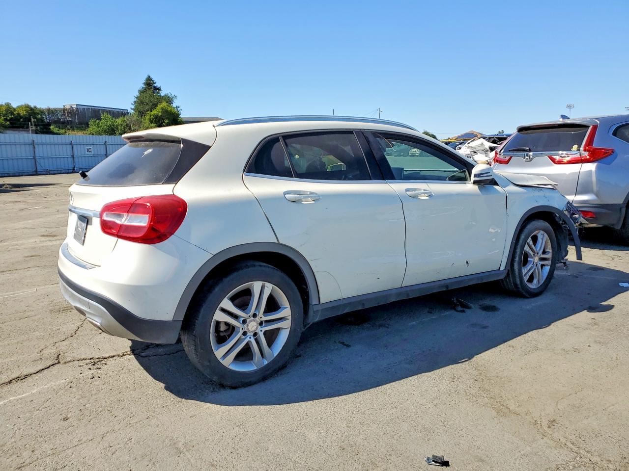 Mercedes-Benz GLA 250