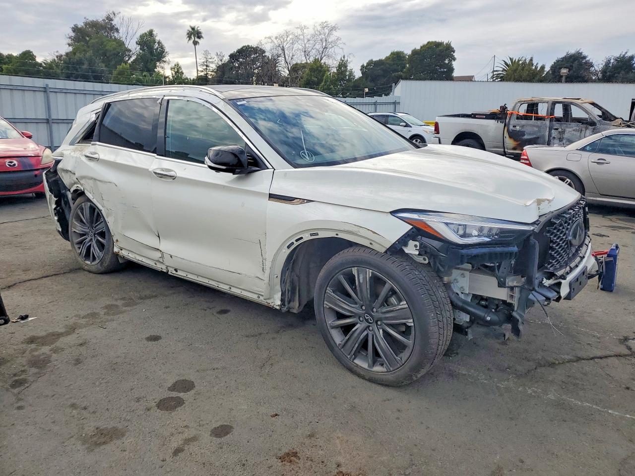Infinity QX50 Essential