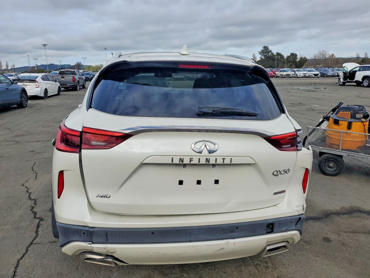 Infinity QX50 Essential