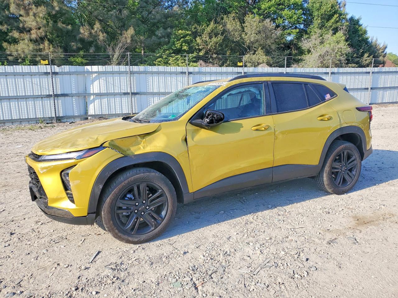 Salvage Chevrolet Trax Image