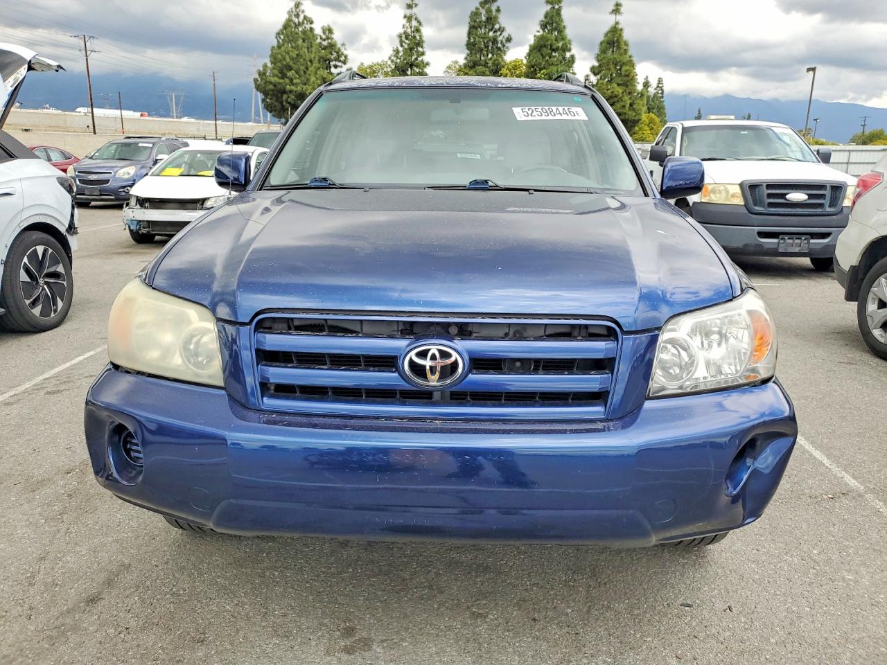 Toyota Highlander Base
