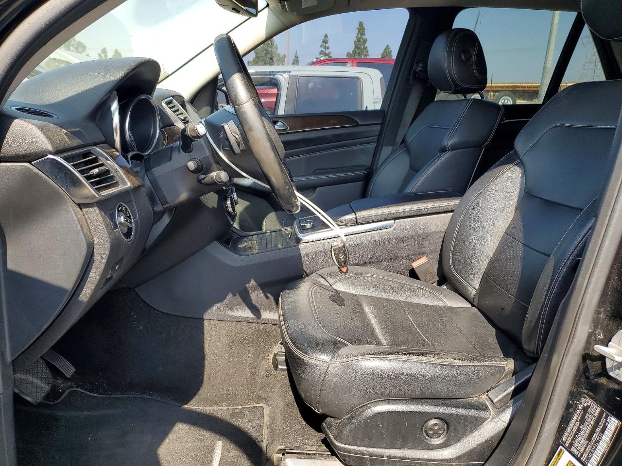 Mercedes-Benz M-Class 350