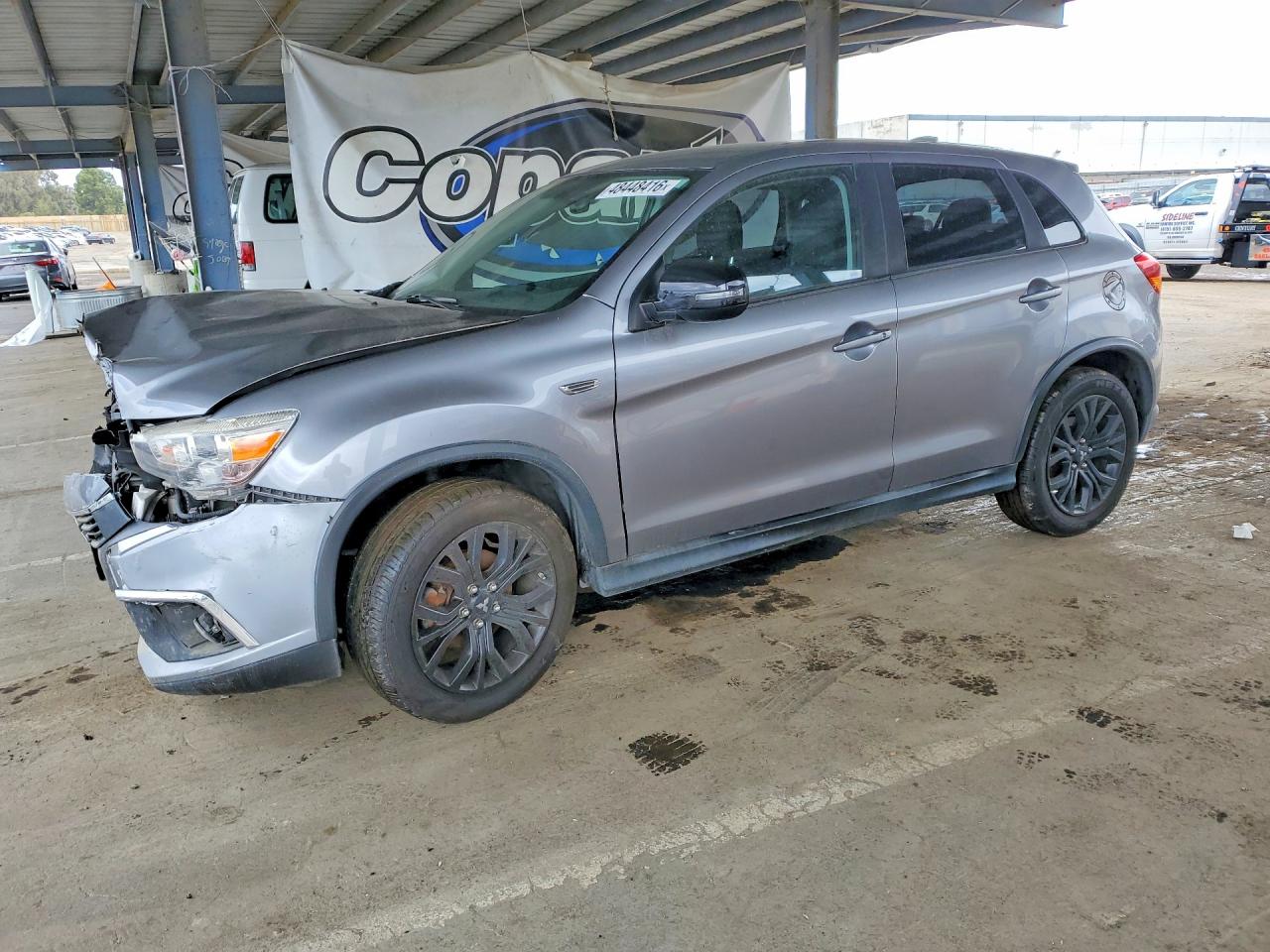 Salvage Mitsubishi Outlander Image