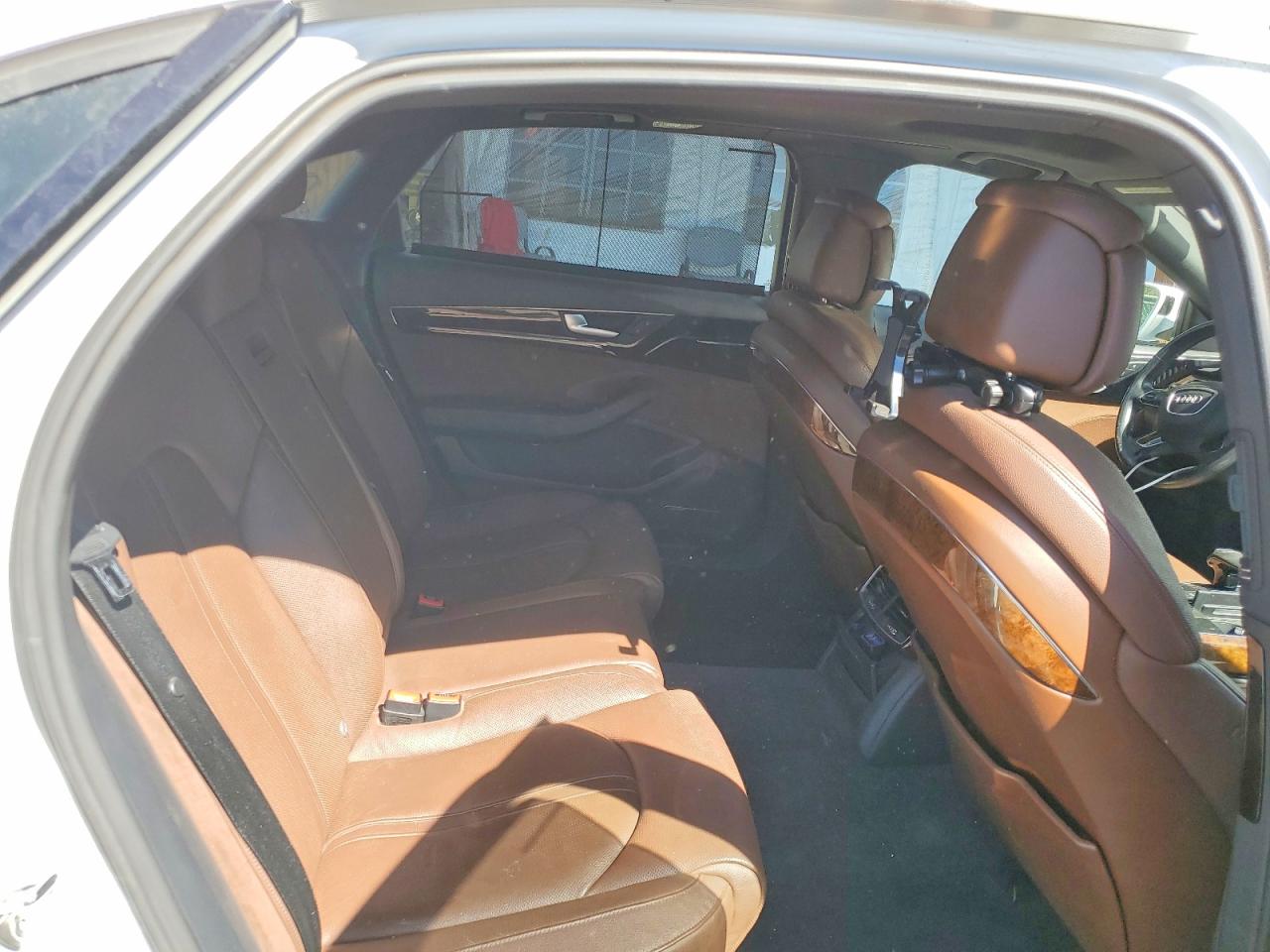 Audi A8 L Quattro