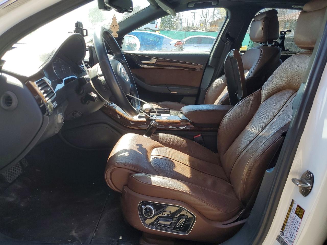 Audi A8 L Quattro