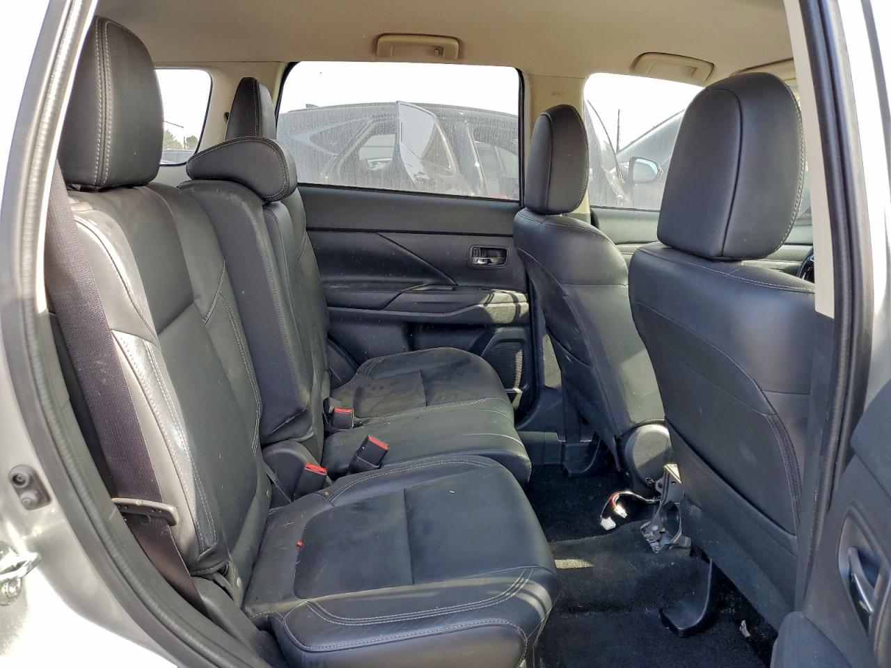 Mitsubishi Outlander Se