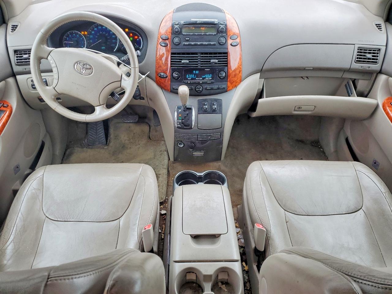 Toyota Sienna Xle