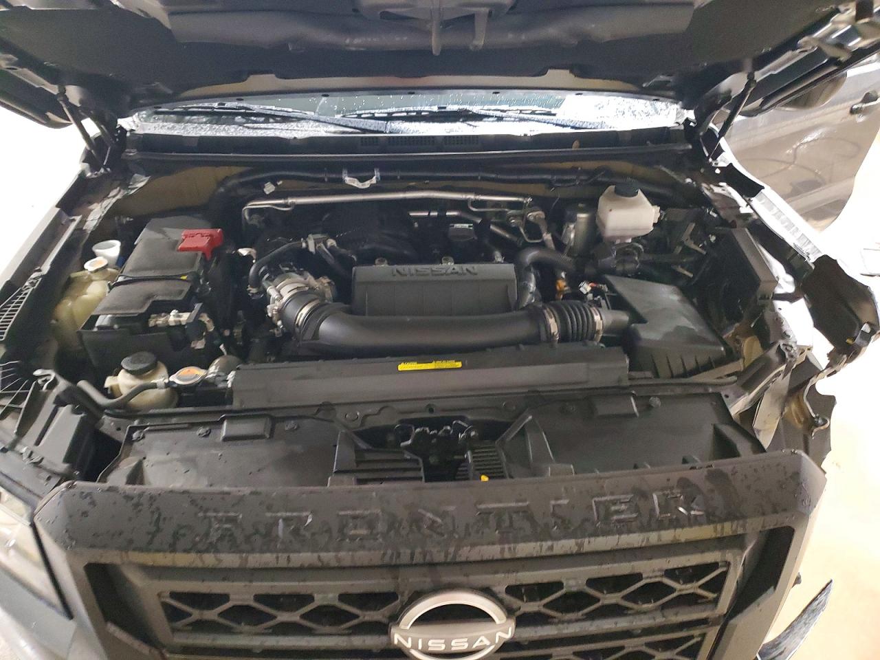 Nissan Frontier Sv