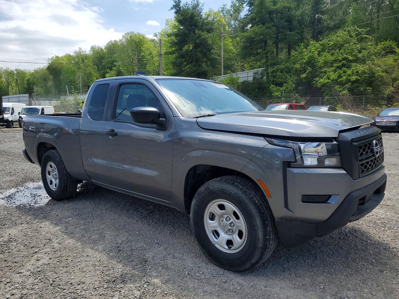 Nissan Frontier Sv