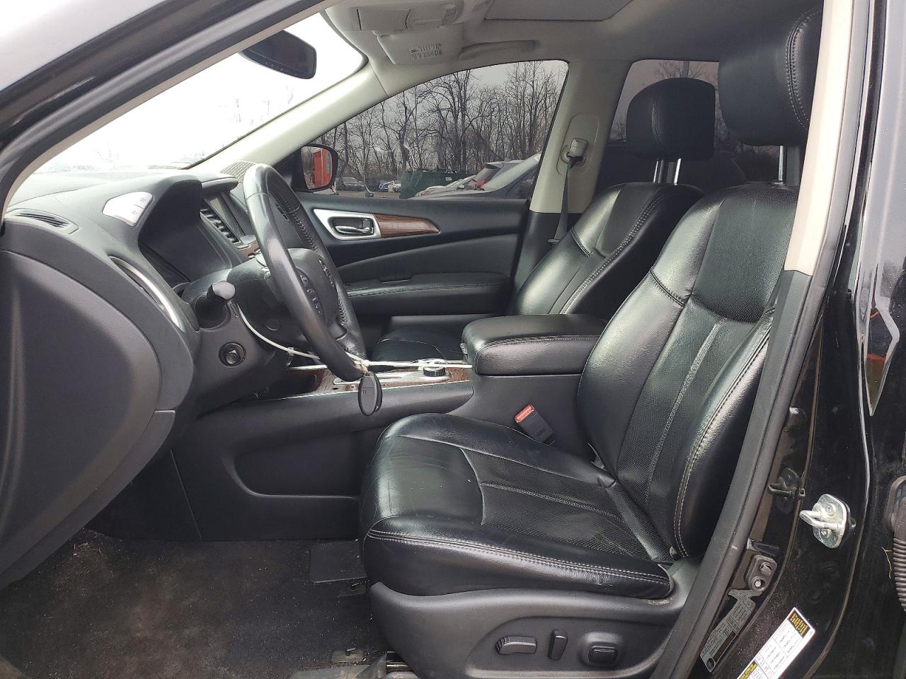 Nissan Pathfinder Platinum