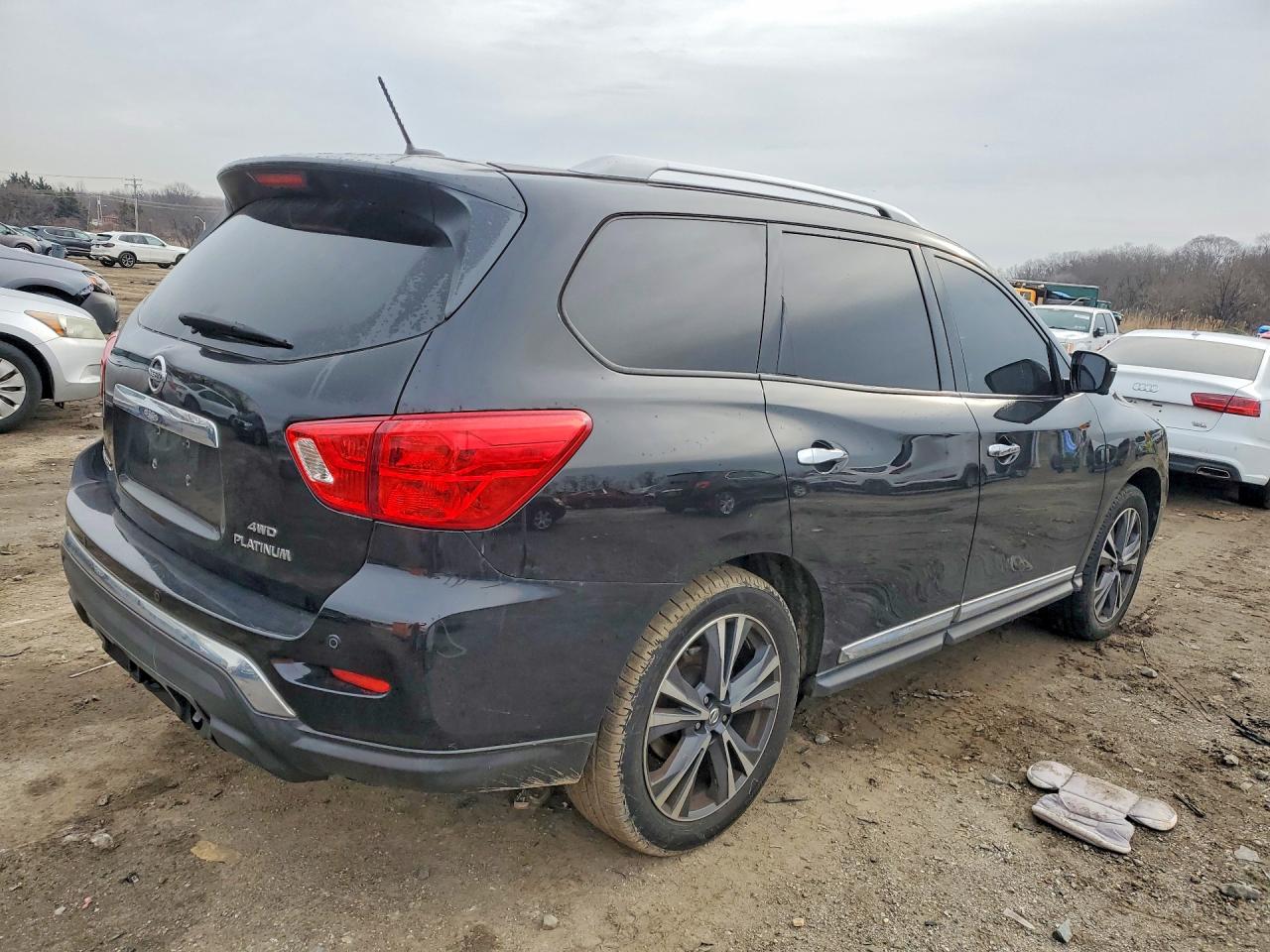 Nissan Pathfinder Platinum