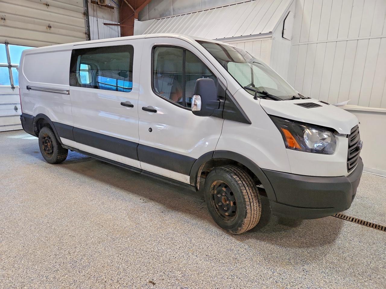 Ford Transit T-250