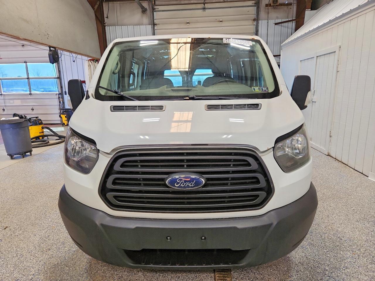 Ford Transit T-250