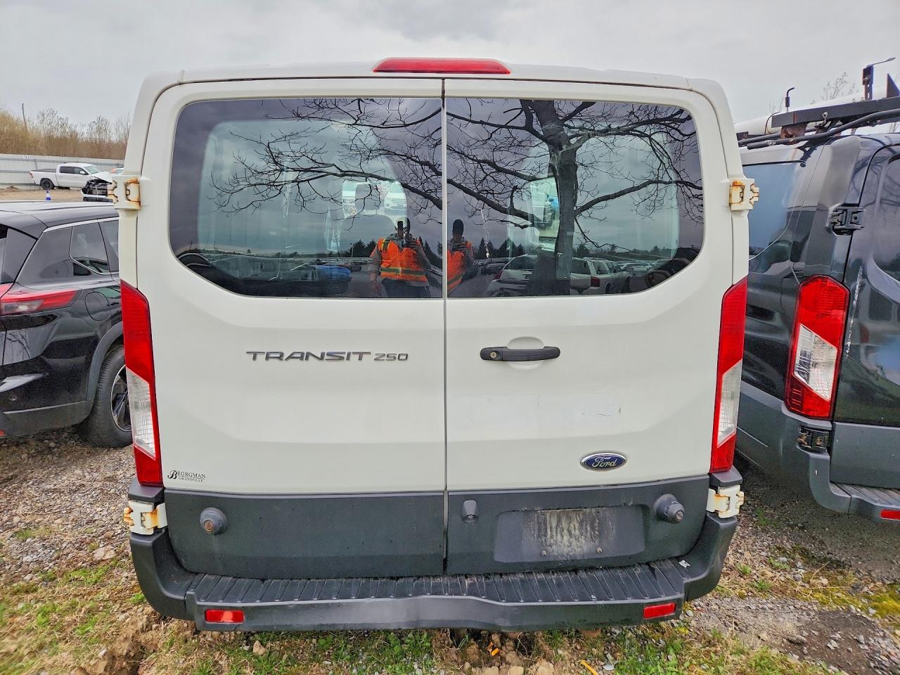Ford Transit T-250