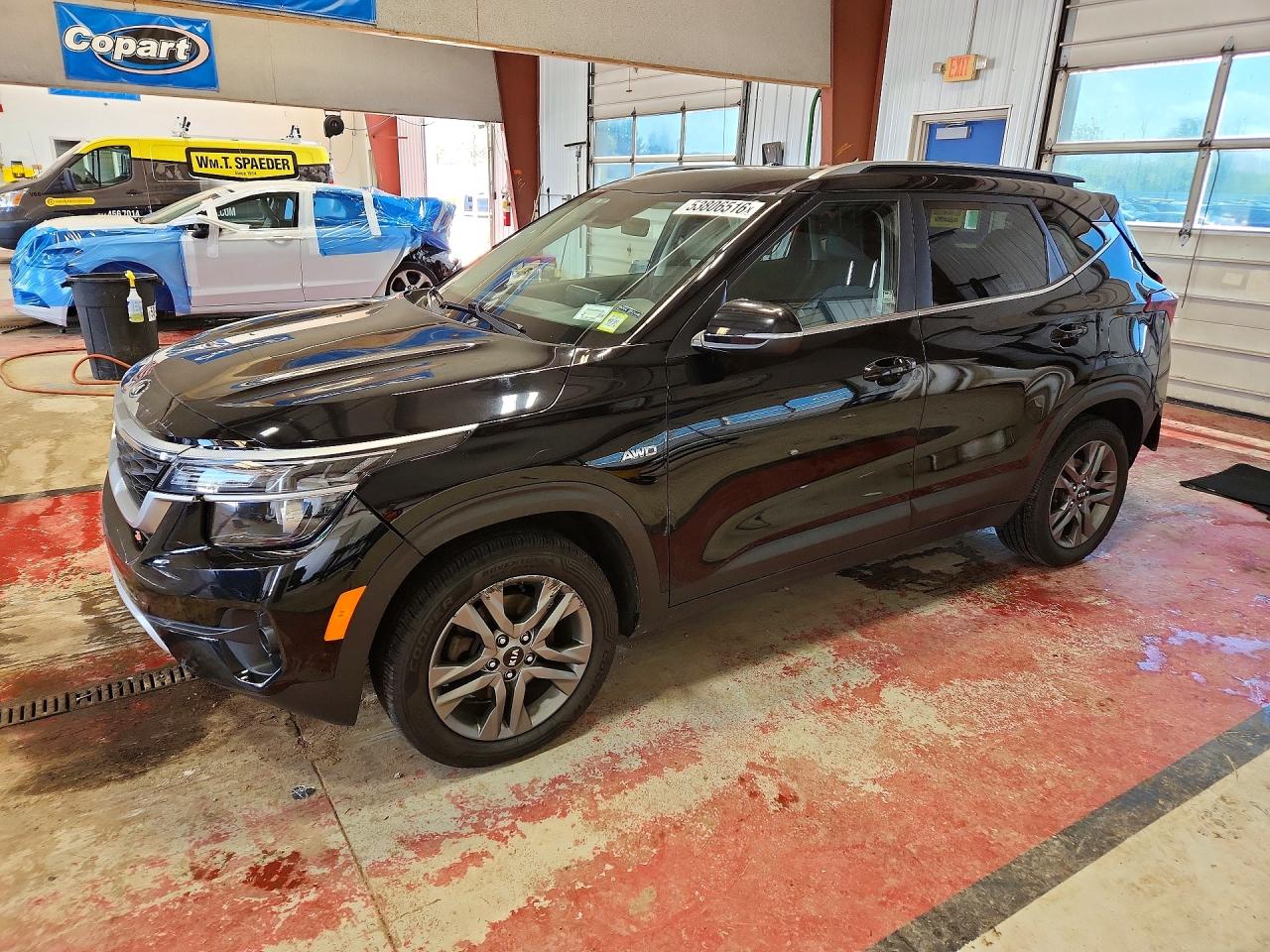 Salvage Kia Seltos Image