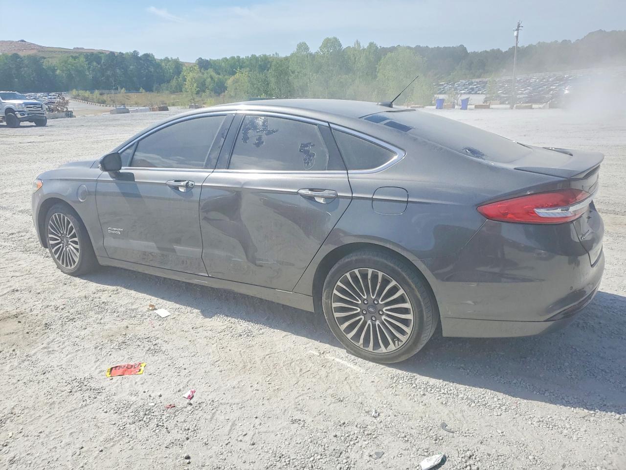 Ford Fusion Titanium Phev