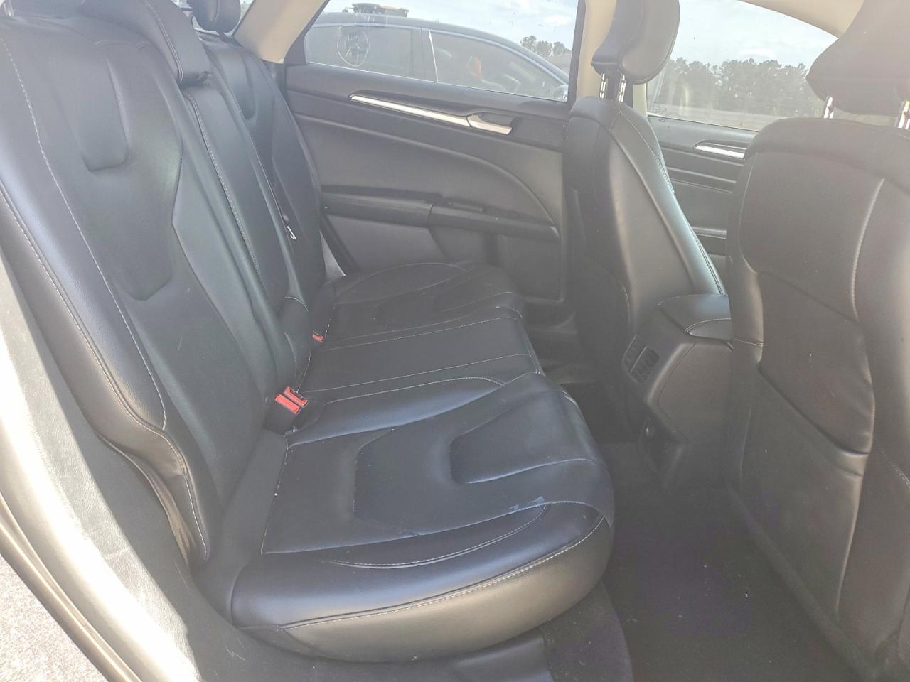 Ford Fusion Titanium Phev