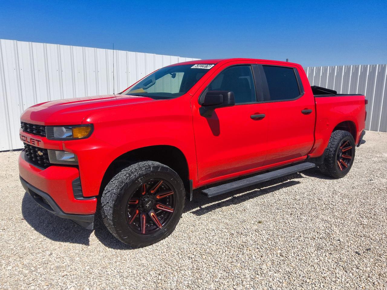 Salvage Chevrolet Silverado Image