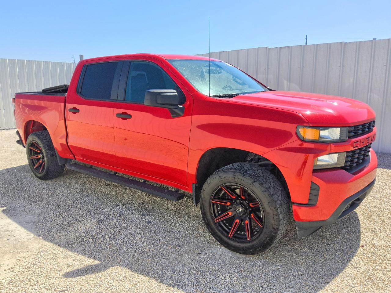 Chevrolet Silverado C1500 Custom