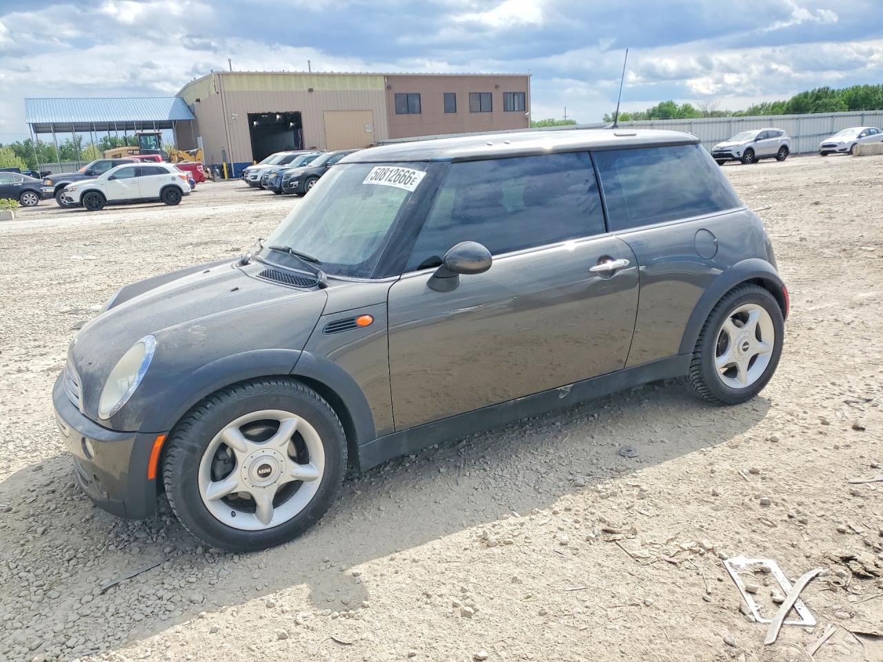 Salvage MINI Cooper Image