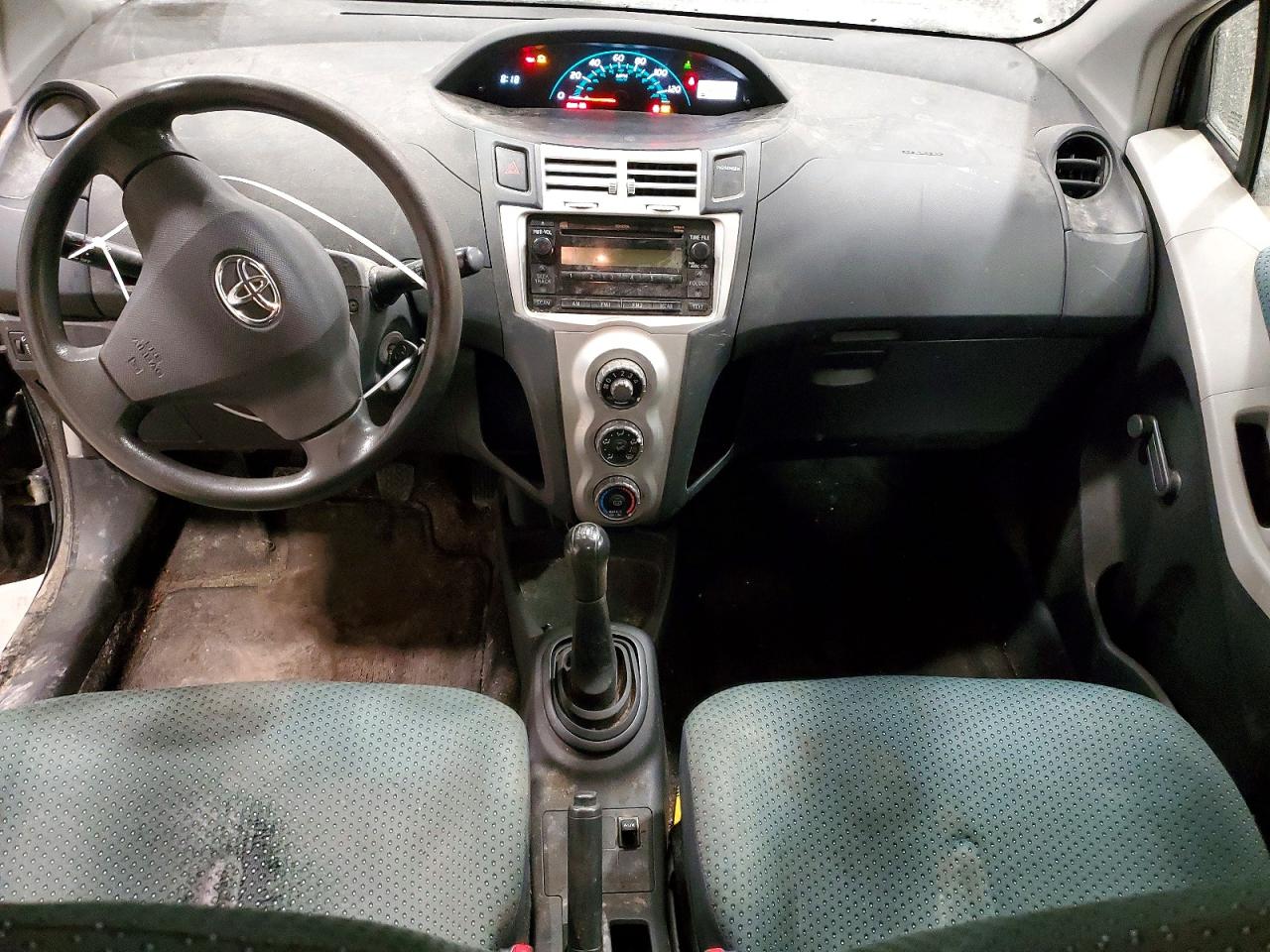 Toyota Yaris Base