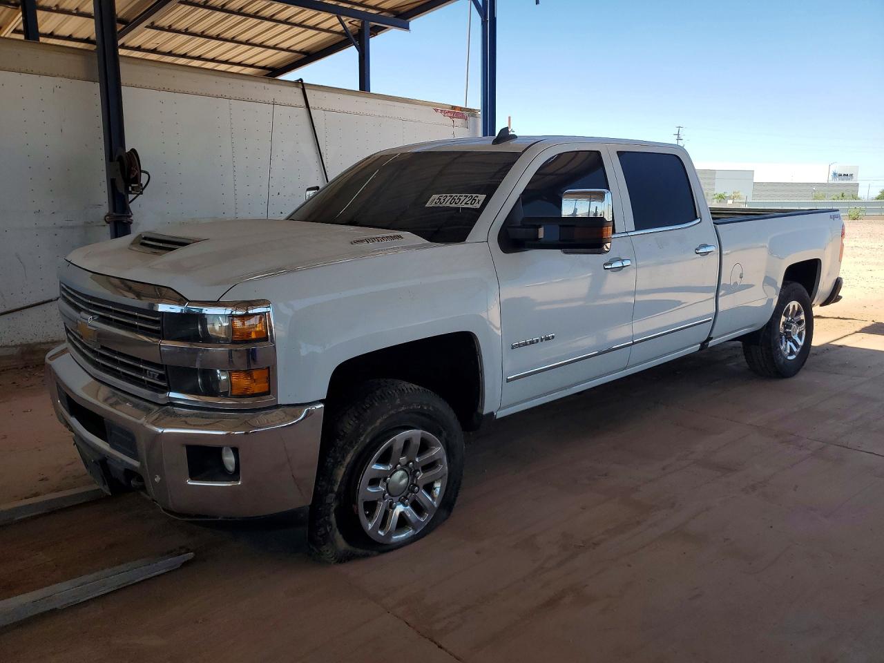 Salvage Chevrolet Silverado Image