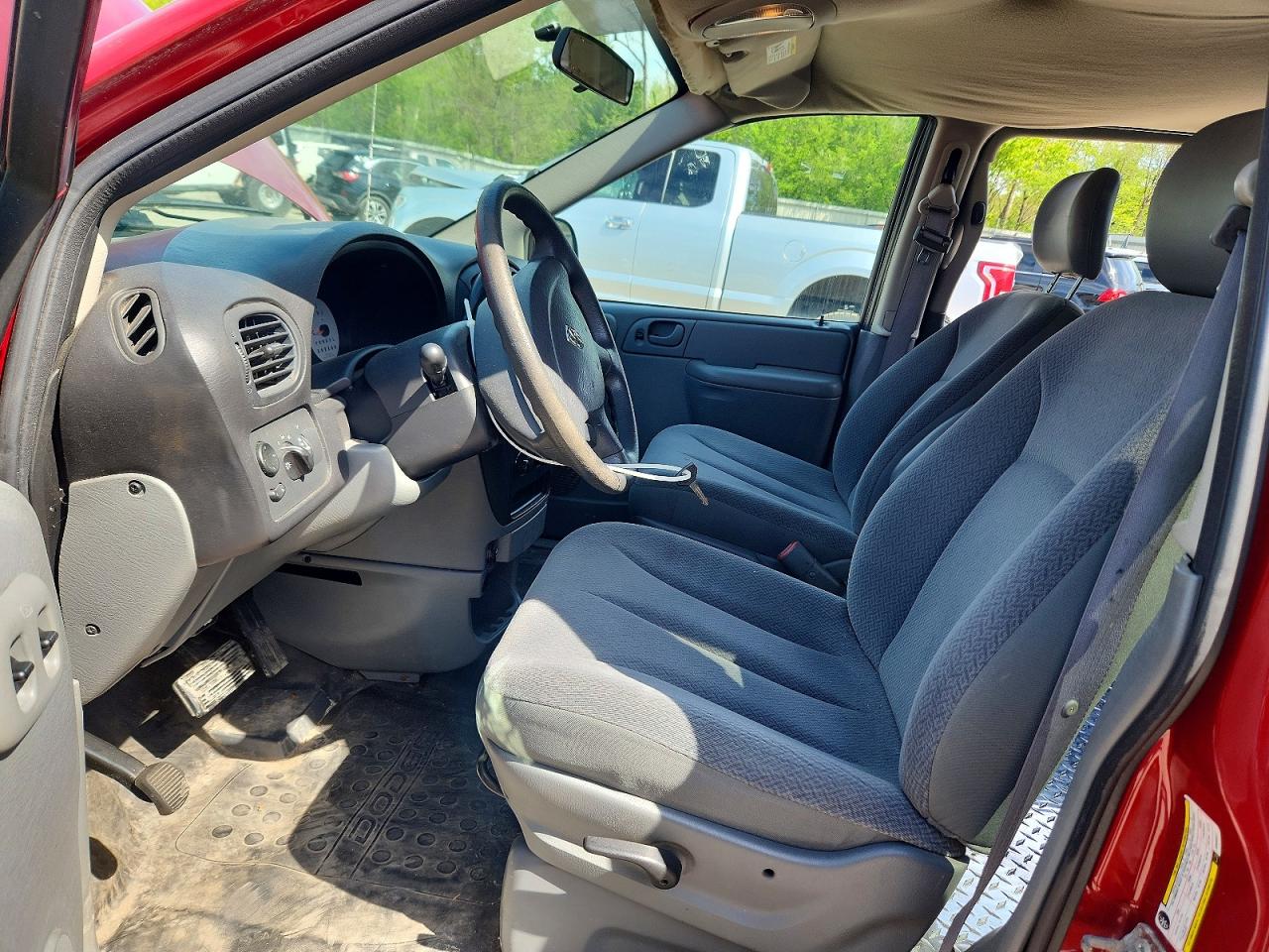 Dodge Caravan C