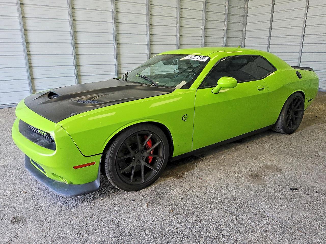 Salvage Dodge Challenger Image