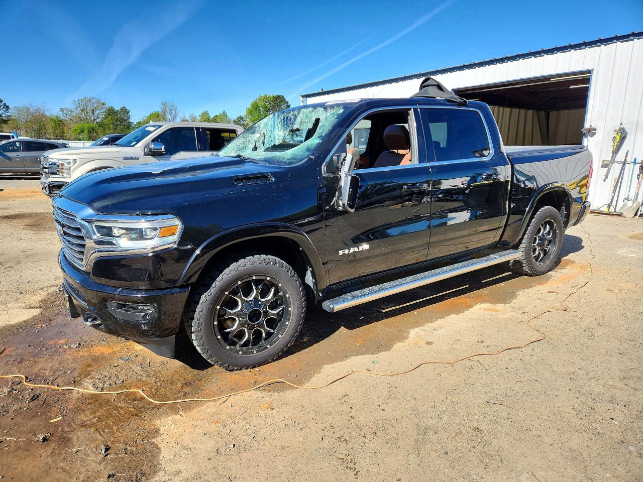 Salvage Ram 1500 Image