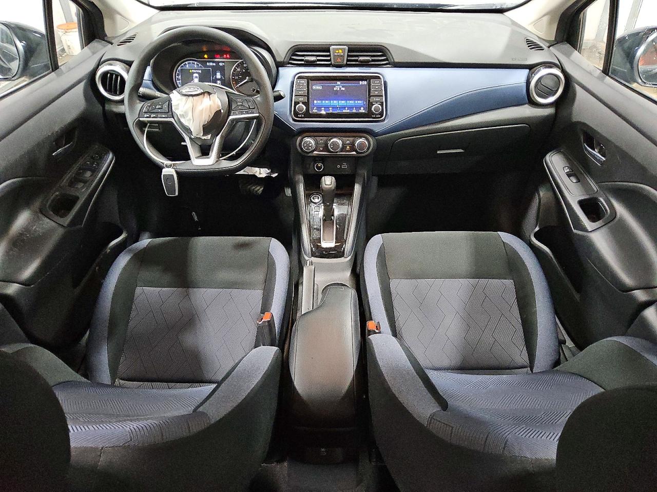 Nissan Versa Sv