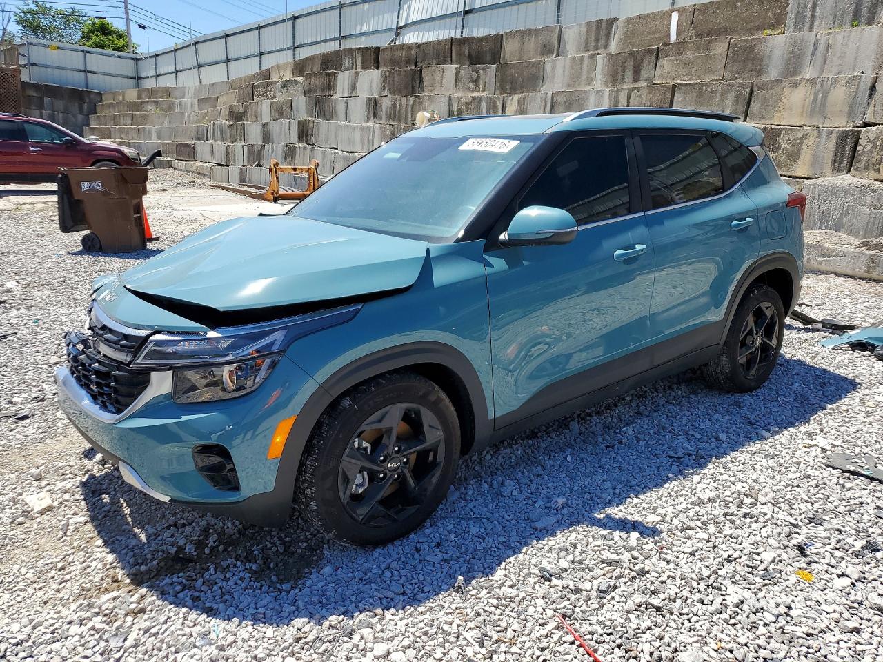 Salvage Kia Seltos Image