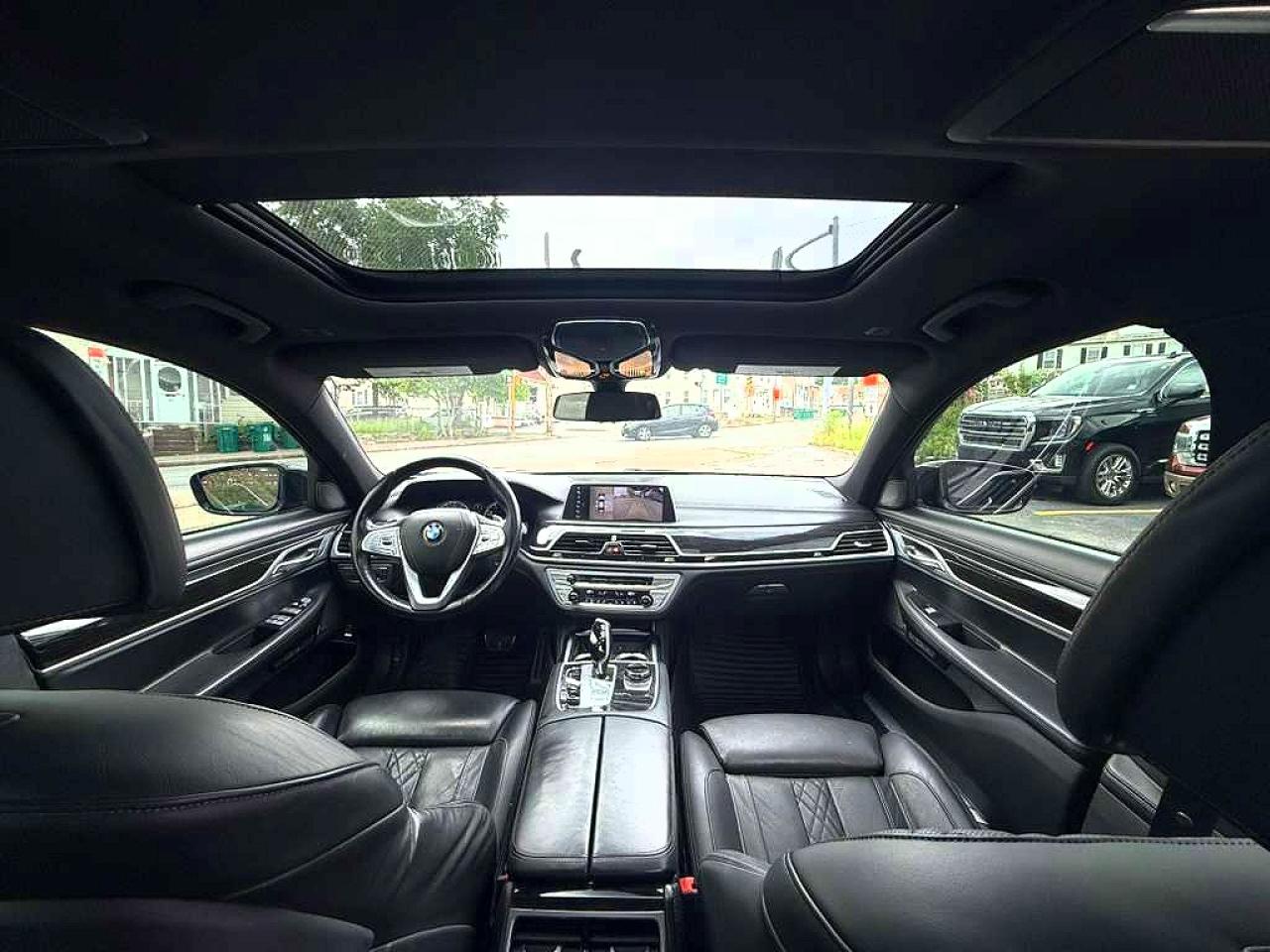 BMW 7 Series Xi