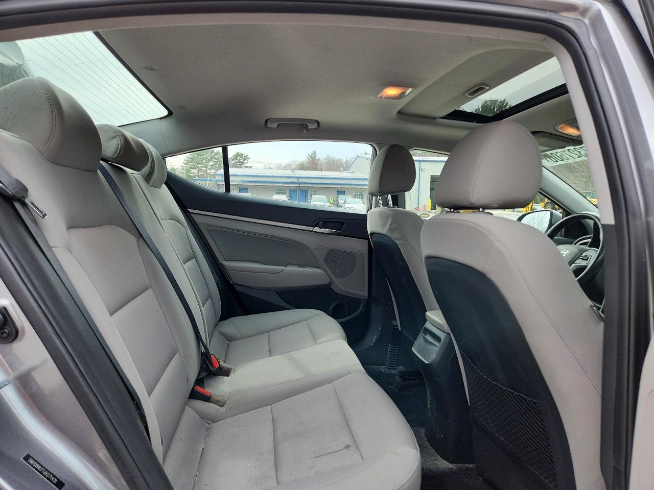 Hyundai ELANTRA Value Edition