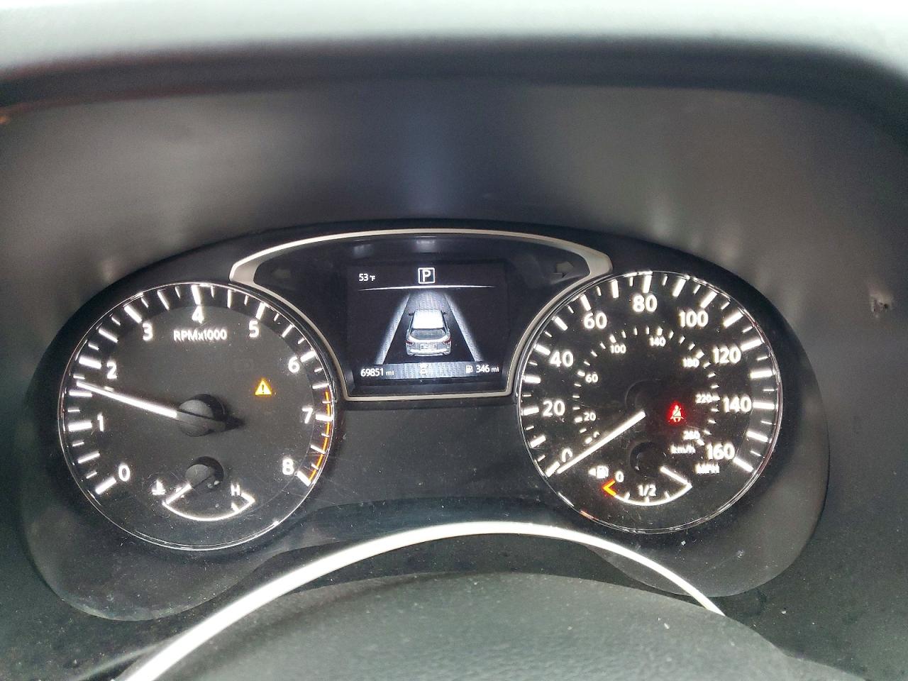 Nissan Pathfinder S