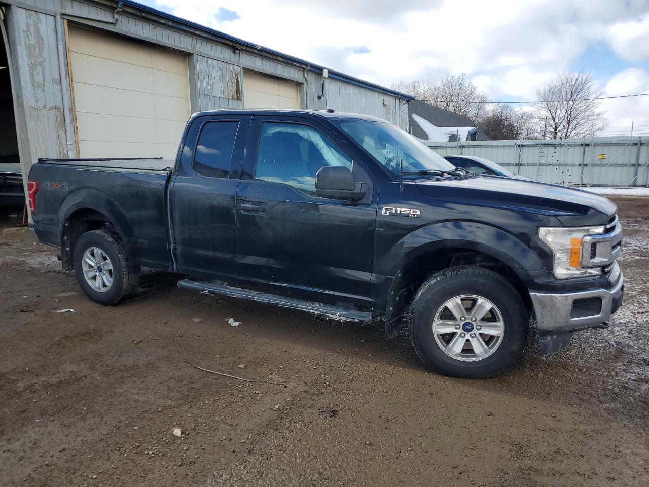 Ford F-150 Super Cab